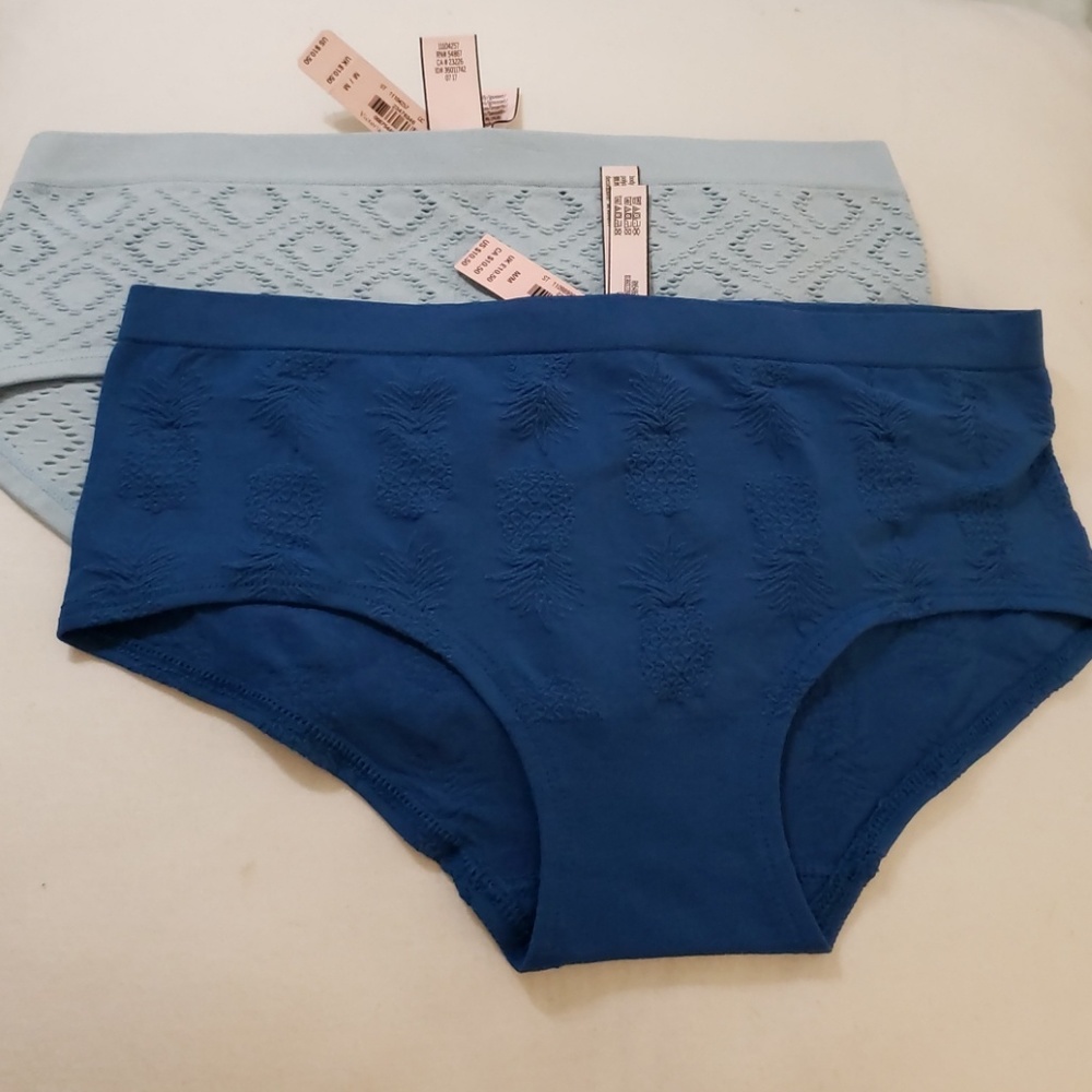 NWT Victoria's Secret Panties Set